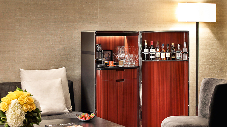 bulgari hotel london bulgari trunk mini bar