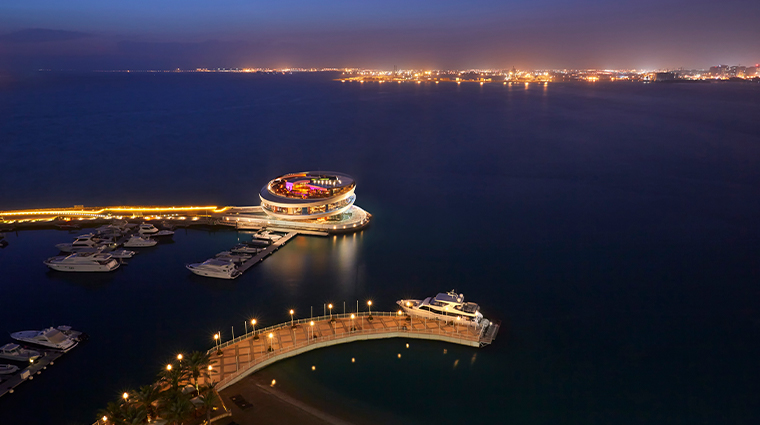 four seasons hotel doha exterior night