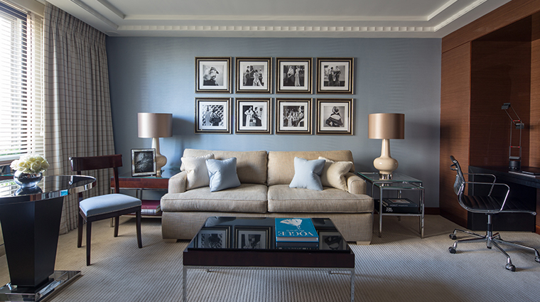 four seasons hotel london at park lane blue living room