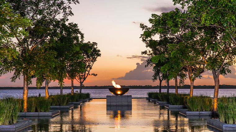 nizuc resort spa new reflecting pond