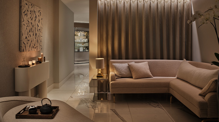 one aldwych new spa treatment room