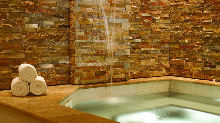 Property FourSeasonsResort&ResidencesVail Hotel Spa Jacuzzi FourSeasonsHotelsLimited