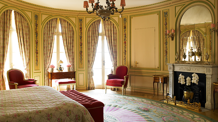 the ritz london royal suite fireplace