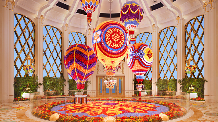 wynn palace balloons day